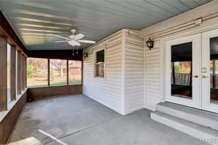 415 Trail Grove Ct, Ballwin, MO 63011 - Photo 46