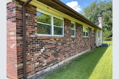 9755 Brittleigh Terrace, Affton, MO 63123 - Photo 4