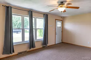 908 W Jackson Ave, Robertsville, MO 65066 - Photo 14