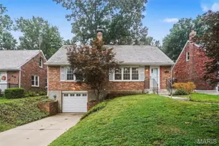 90 Greendale Dr, Saint Louis, MO 63121 - Photo 2