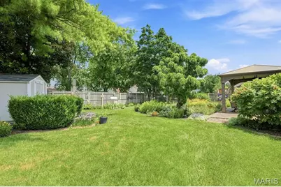 12777 Hazenmore Drive, Saint Louis, MO 63146 - Photo 20