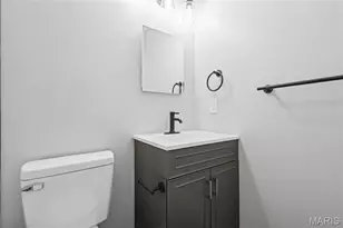 404 Spring Meadows Dr, Manchester, MO 63011 - Photo 22