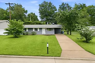 404 Spring Meadows Dr, Manchester, MO 63011 - Photo 38