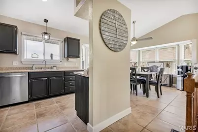 22 Aspen Pointe Drive, Saint Peters, MO 63376 - Photo 10