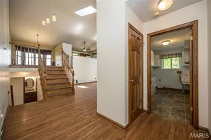 16740 N Fork Ridge Dr, Florissant, MO 63034 - Photo 4