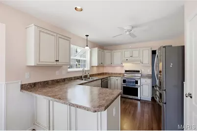 831 Glencorse Drive, Saint Peters, MO 63304 - Photo 14
