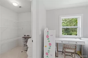 10 Hanley Downs, Saint Louis, MO 63117 - Photo 26