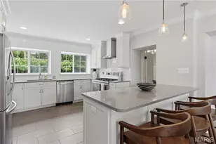 10 Hanley Downs, Saint Louis, MO 63117 - Photo 8
