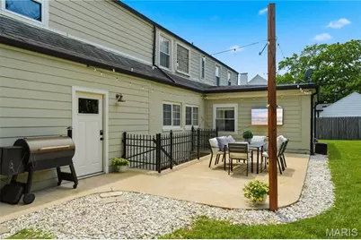 10 Hanley Downs, Saint Louis, MO 63117 - Photo 34