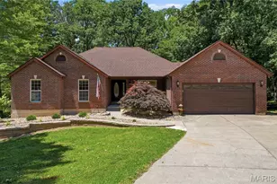 1124 Forest Spring Dr, Saint Charles, MO 63303 - Photo 2