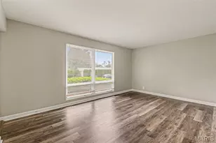 3265 Classic Dr, Florissant, MO 63033 - Photo 6