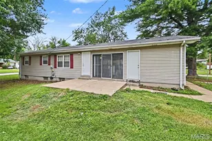 6706 Vineland Dr, Hazelwood, MO 63042 - Photo 20