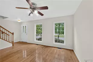 1319 Parkview Estates Dr, Ellisville, MO 63021 - Photo 2