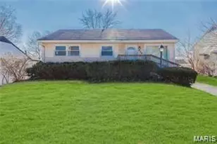 428 Macdougall Dr, Unincorporated, MO 63137 - Photo 1