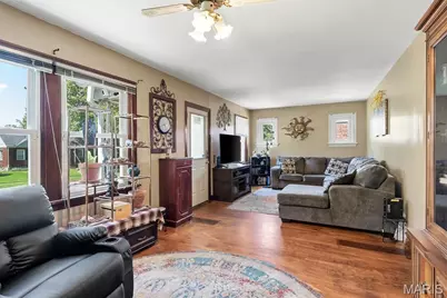 9007 Osage Lane, Saint Louis, MO 63114 - Photo 14