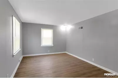 8246 Montreal Drive, University City, MO 63132 - Photo 8