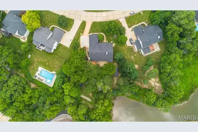 766 Southbrook Forest Court, Saint Charles, MO 63304 - Photo 2