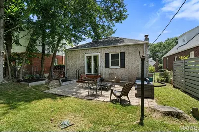 8777 Bridgeport Avenue, Brentwood, MO 63144 - Photo 34