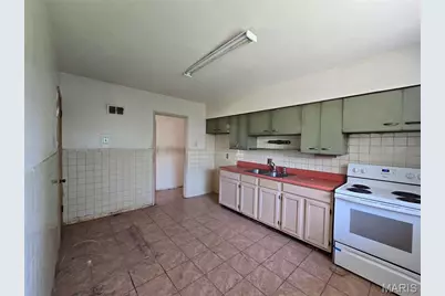 1003 Chartres Avenue, University City, MO 63132 - Photo 26