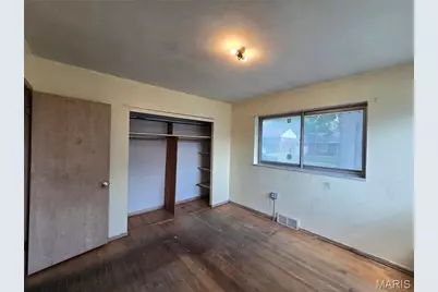 1003 Chartres Avenue, University City, MO 63132 - Photo 16