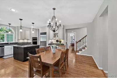 1059 Greystone Manor Parkway, Chesterfield, MO 63005 - Photo 18