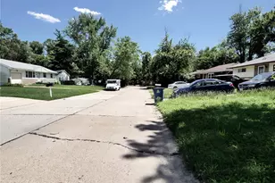 10113 Crown Point Dr, Saint Louis, MO 63136 - Photo 20