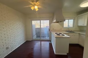 1278 North and South Rd, Saint Louis, MO 63130 - Photo 4