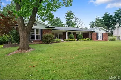 312 Diplomat Lane, Chesterfield, MO 63017 - Photo 2