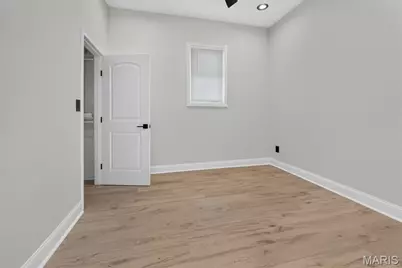 5588 Bartmer Avenue, Saint Louis, MO 63112 - Photo 12