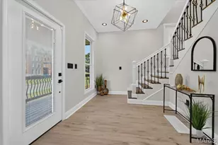 5588 Bartmer Ave, Saint Louis, MO 63112 - Photo 2