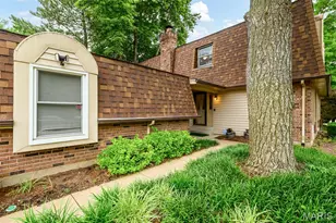 1776 Schoettler Valley Dr, Chesterfield, MO 63017 - Photo 4