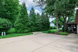 1776 Schoettler Valley Dr, Chesterfield, MO 63017 - Photo 44