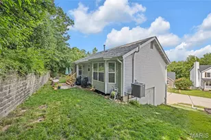 1511 Glenn Brooke Woods Cir, Ballwin, MO 63021 - Photo 14
