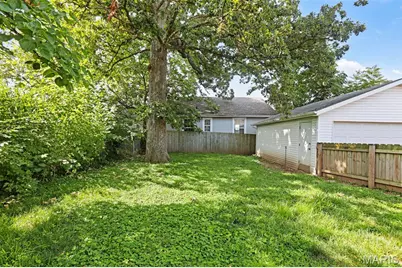 8828 Powell Avenue, Saint Louis, MO 63144 - Photo 30