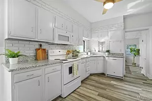8828 Powell Ave, Saint Louis, MO 63144 - Photo 10