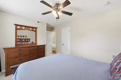 12401 Somerset Place Drive #E, Saint Louis, MO 63128 - Photo 10