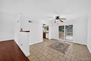 3843 Tesson Ct, Saint Louis, MO 63123 - Photo 10