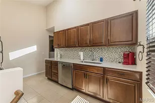 8928 Tudor Ave, Overland, MO 63114 - Photo 16