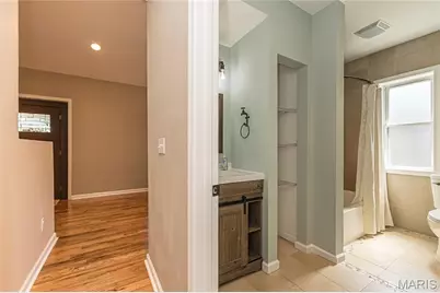 8928 Tudor Avenue, Overland, MO 63114 - Photo 22