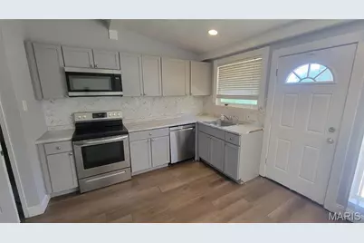 2214 Ibis Court, Saint Louis, MO 63136 - Photo 4