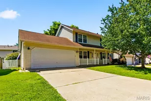 807 Amanda Dr, Saint Peters, MO 63376 - Photo 1