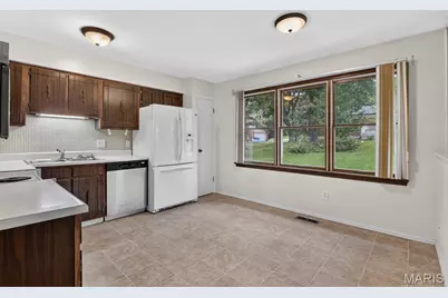 1131 Wagonwheel Trail, Ellisville, MO 63011 - Photo 6