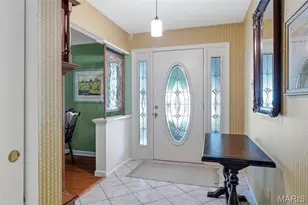 1010 Dovergate Dr, Kirkwood, MO 63122 - Photo 12