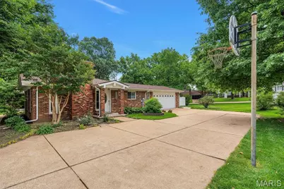 1010 Dovergate Drive, Kirkwood, MO 63122 - Photo 8