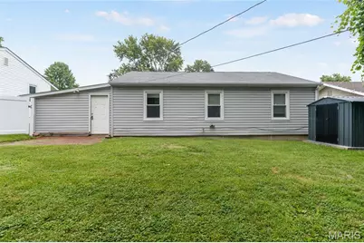 2662 Bonniebrook Drive, Maryland Heights, MO 63043 - Photo 20