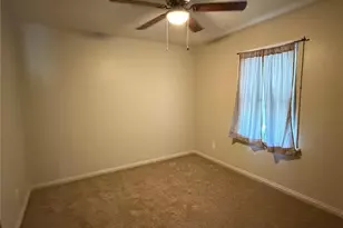 2456 Wieck Dr, Jennings, MO 63136 - Photo 10