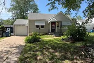 2456 Wieck Dr, Jennings, MO 63136 - Photo 2
