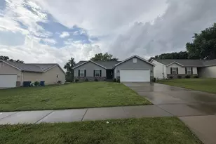 3611 Welland Ave, Bridgeton, MO 63044 - Photo 2
