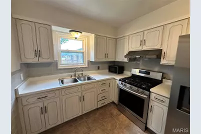 3951 E Dallas Court, Unincorporated, MO 63125 - Photo 12