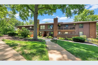 1902 Meadowtree Lane #2, Saint Louis, MO 63122 - Photo 2